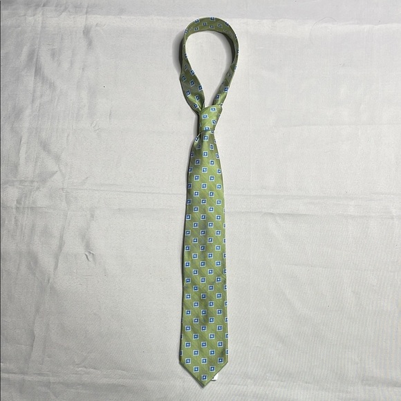JOS. A. BANK Green Patterned Tie - Picture 1 of 5